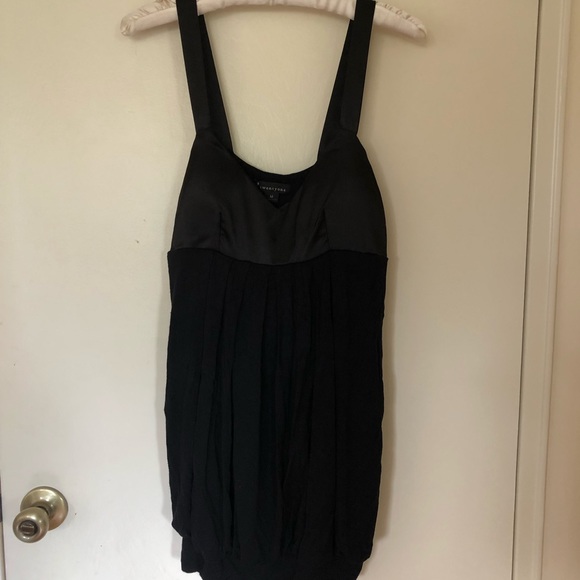 Black top - Picture 2 of 2